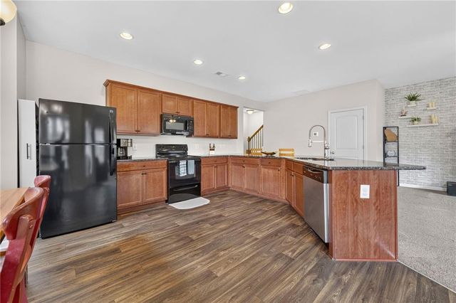 67 Howard Avenue NW, Cartersville, GA 30121