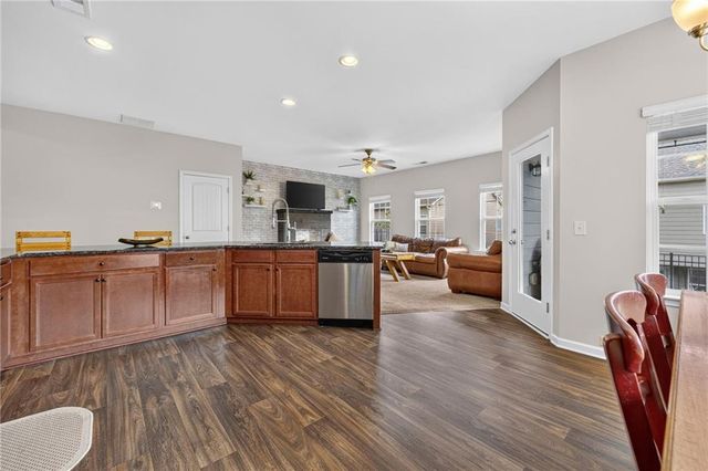 67 Howard Avenue NW, Cartersville, GA 30121