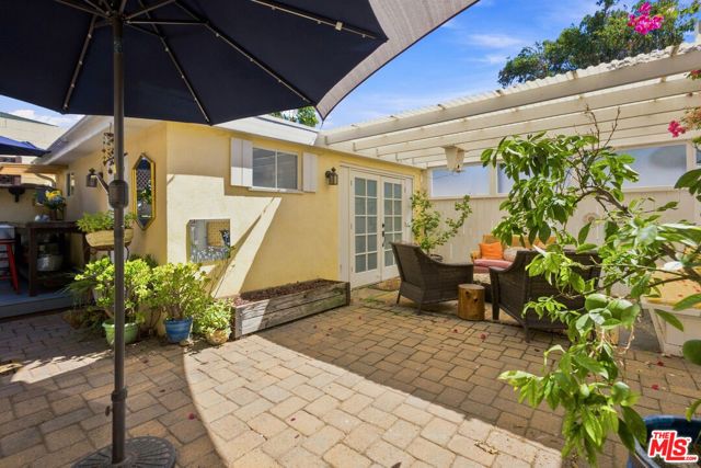 1848 N Oxford Avenue, Pasadena, CA 91104