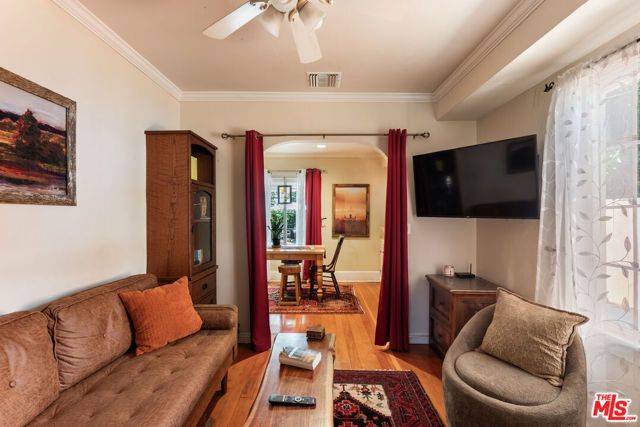 1848 N Oxford Avenue, Pasadena, CA 91104