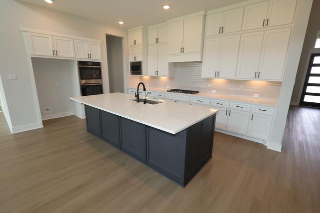 3618 Pinecrest Drive, Richmond, TX 77406