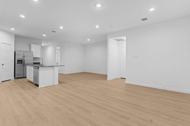 9018 Rose Water Trail, Iowa Colony, TX 77583