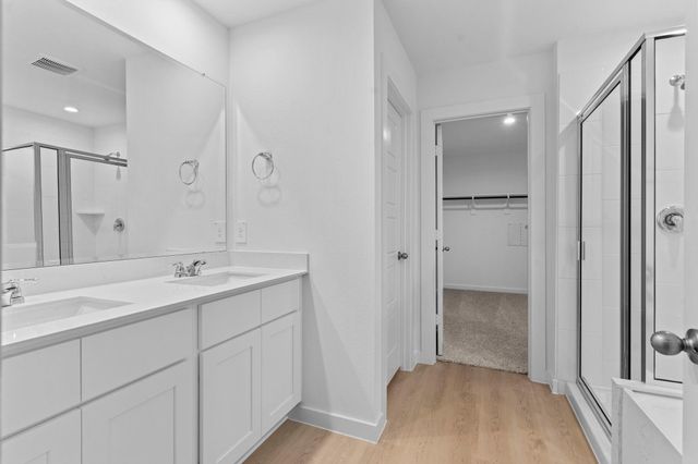 9018 Rose Water Trail, Iowa Colony, TX 77583