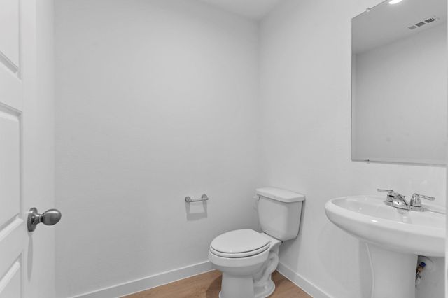 9018 Rose Water Trail, Iowa Colony, TX 77583