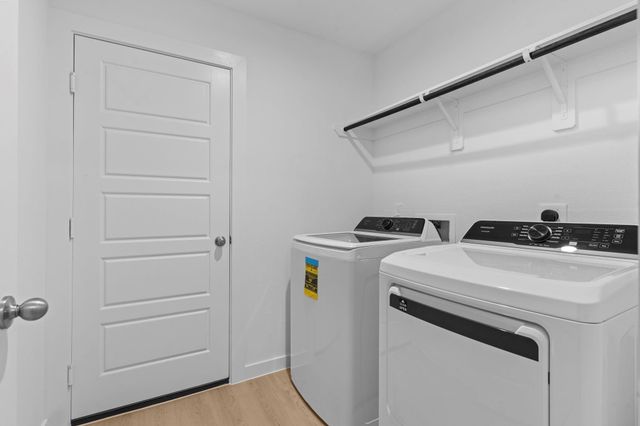 9018 Rose Water Trail, Iowa Colony, TX 77583