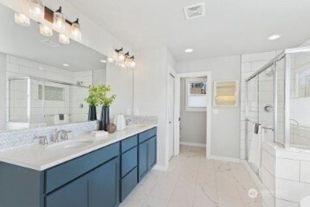 33662 NE 42nd Street, Carnation, WA 98014