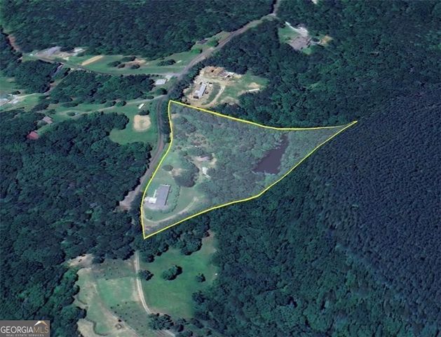 1575 Davis Road W, Fairmount, GA 30139