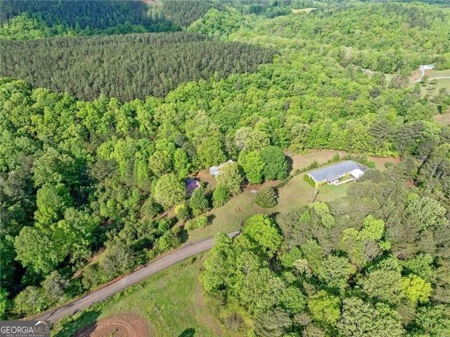 1575 Davis Road W, Fairmount, GA 30139