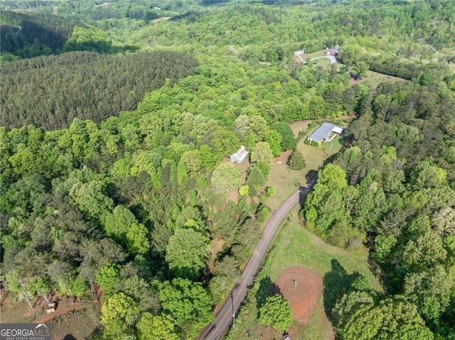 1575 Davis Road W, Fairmount, GA 30139