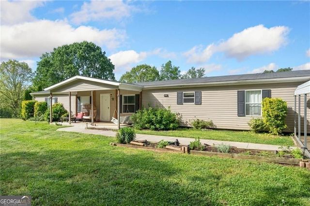 1575 Davis Road W, Fairmount, GA 30139