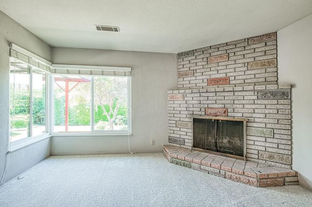 3544 E Indianapolis Avenue, Fresno, CA 93726