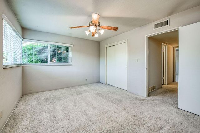 3544 E Indianapolis Avenue, Fresno, CA 93726