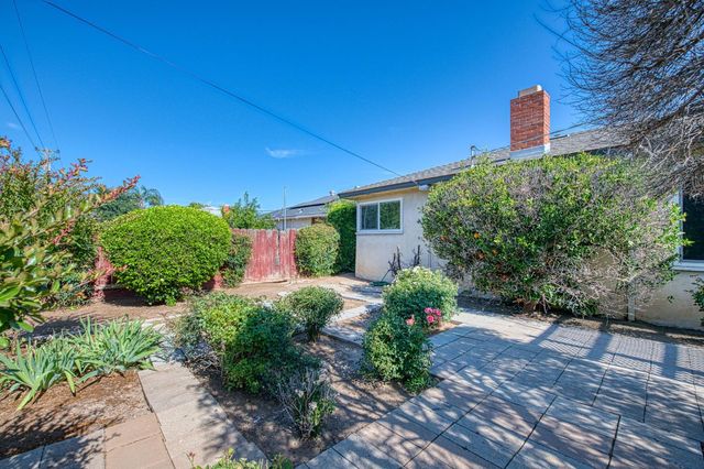 3544 E Indianapolis Avenue, Fresno, CA 93726