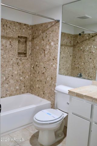 1425 E DESERT COVE Avenue 13, Phoenix, AZ 85020