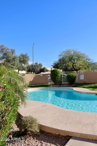 1425 E DESERT COVE Avenue 13, Phoenix, AZ 85020