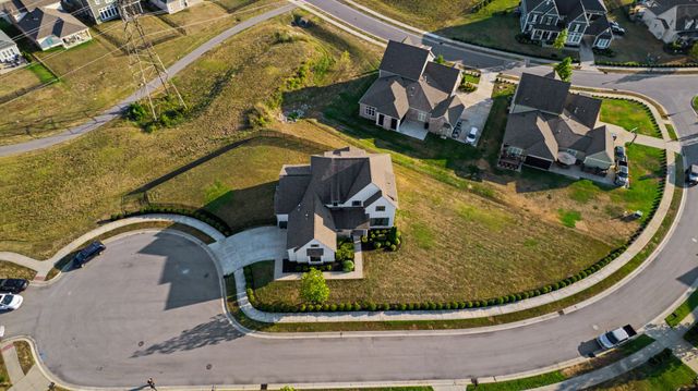 52 Barn St, Mount Juliet, TN 37122