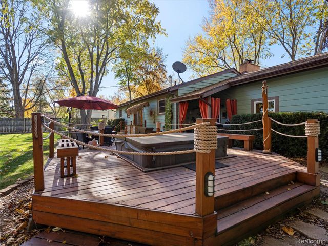 6410 Paramus, Independence Charter Township, MI 48346