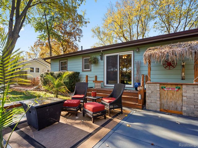 6410 Paramus, Independence Charter Township, MI 48346