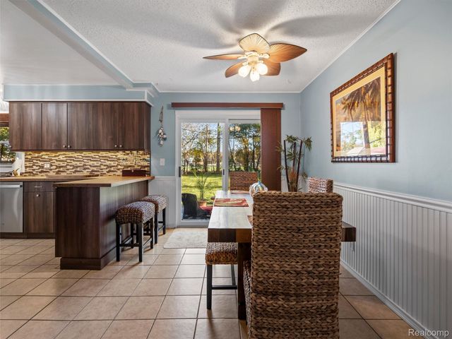 6410 Paramus, Independence Charter Township, MI 48346