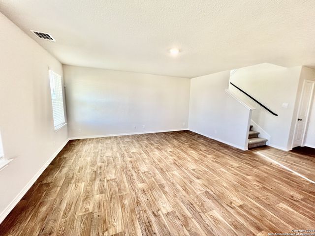 13806 Valley Patch, San Antonio, TX 78254