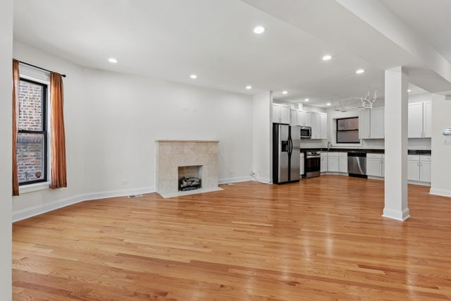 6209 S University Avenue 1, Chicago, IL 60637