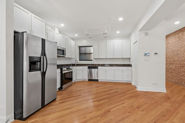 6209 S University Avenue 1, Chicago, IL 60637