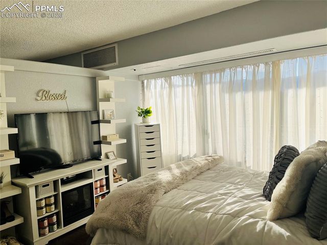 411 Lakewood Circle A306, Colorado Springs, CO 80910