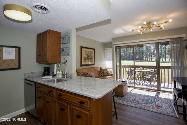 85 Pine Valley Road # 22, Pinehurst, NC 28374