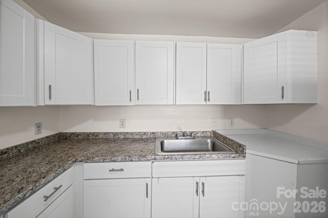 220 Oregon Street, Charlotte, NC 28208