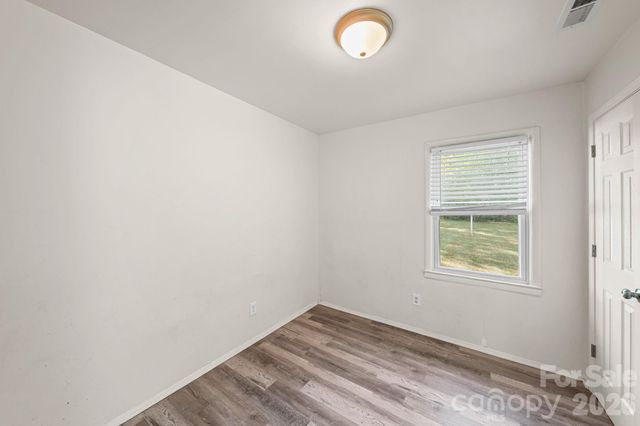 220 Oregon Street, Charlotte, NC 28208