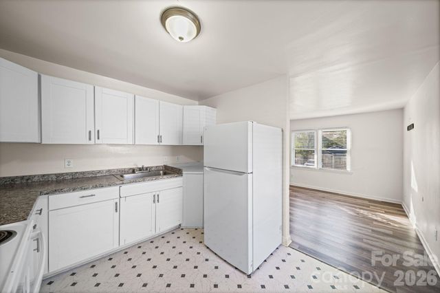 220 Oregon Street, Charlotte, NC 28208