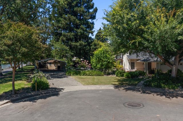 10 Tidewater Ct, Sacramento, CA 95831