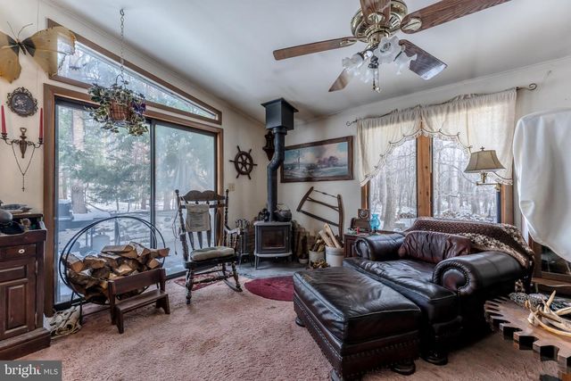 415 WHITE OAK RD, Lehighton, PA 18235