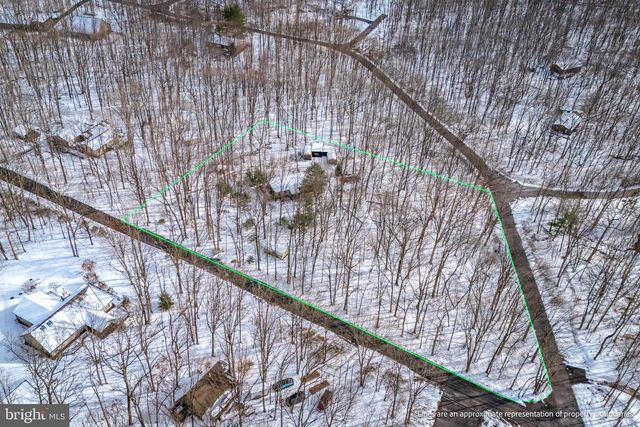 415 WHITE OAK RD, Lehighton, PA 18235