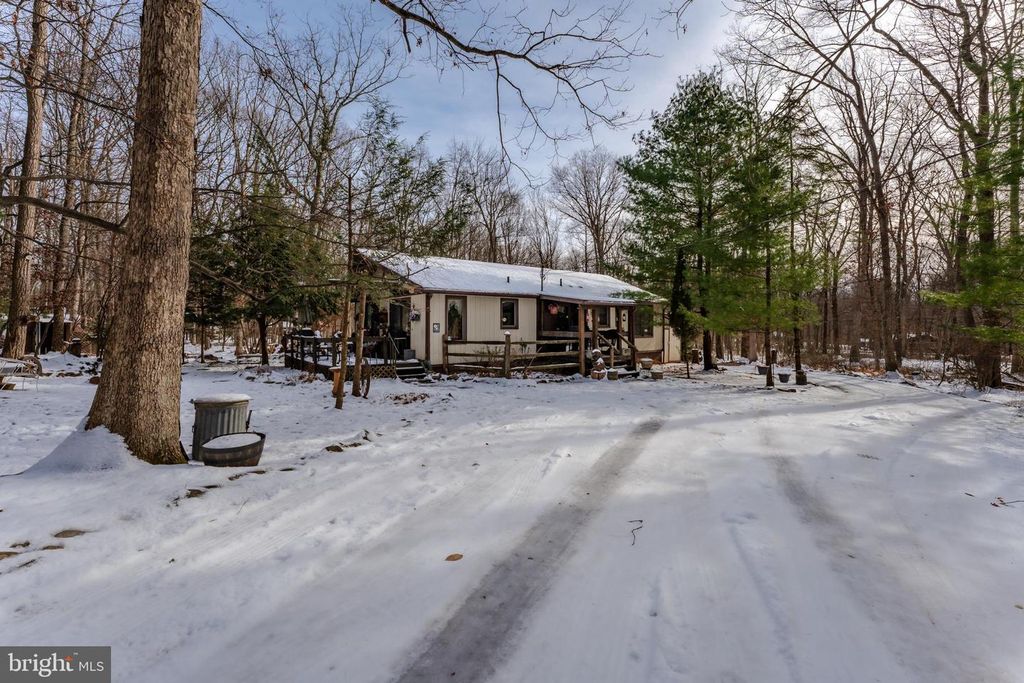 415 WHITE OAK RD, Lehighton, PA 18235