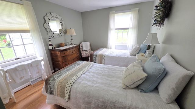 22 Briarfield Road, East Dennis, MA 02641