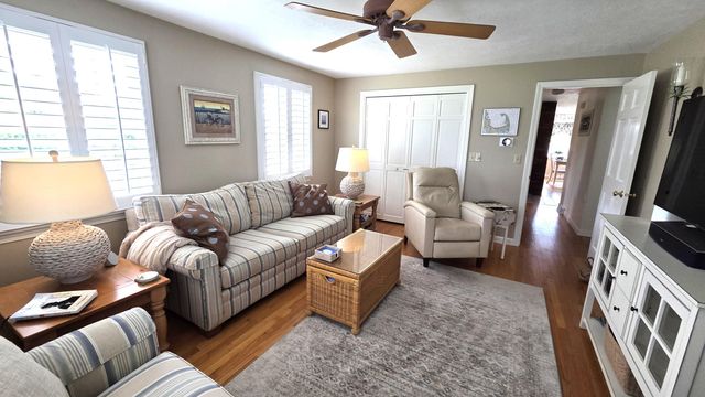 22 Briarfield Road, East Dennis, MA 02641