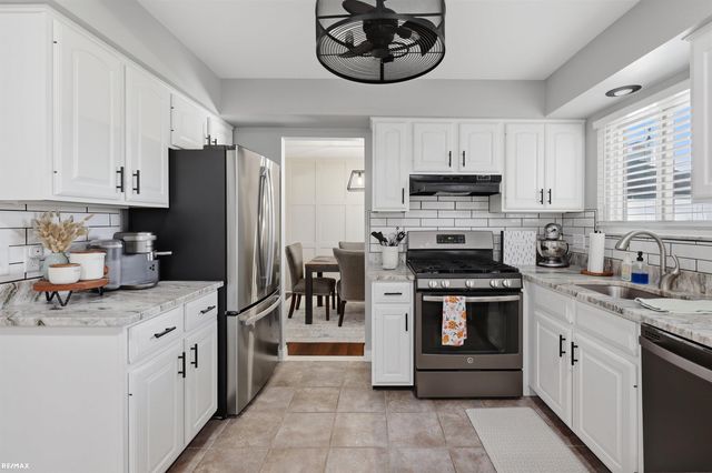 16313 Greenland Drive, Macomb Twp, MI 48044