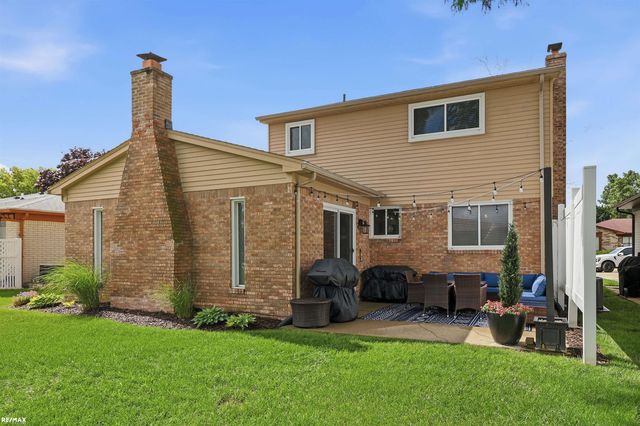 16313 Greenland Drive, Macomb Twp, MI 48044