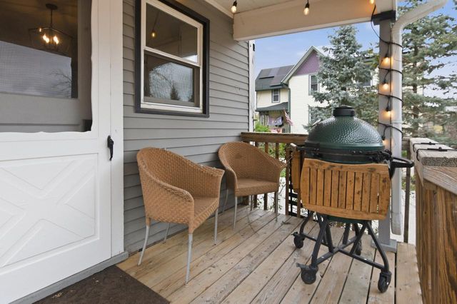 323 S Worthington STREET, Oconomowoc, WI 53066