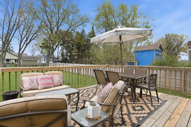 323 S Worthington STREET, Oconomowoc, WI 53066