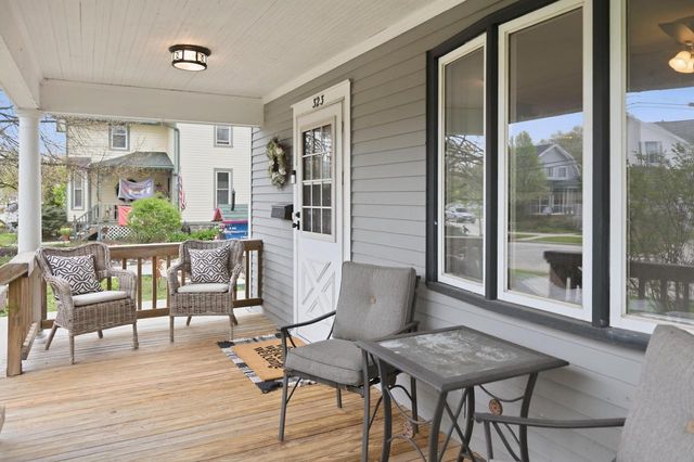 323 S Worthington STREET, Oconomowoc, WI 53066