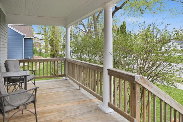 323 S Worthington STREET, Oconomowoc, WI 53066