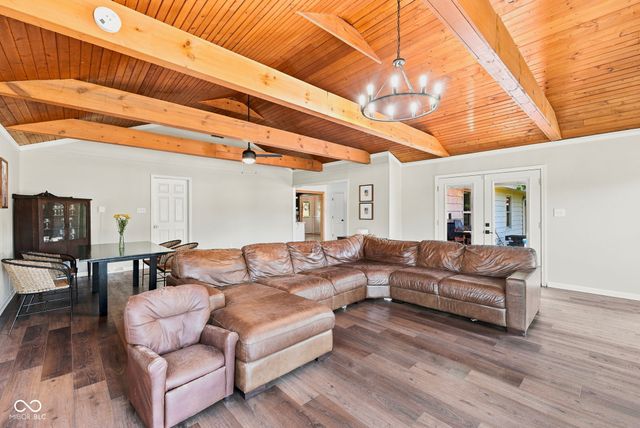 10 Tarry Court, Greenwood, IN 46142