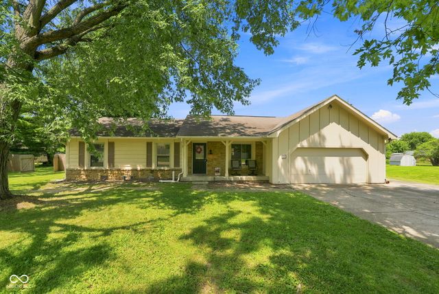 10 Tarry Court, Greenwood, IN 46142