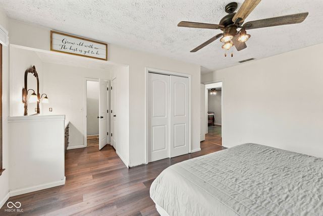 10 Tarry Court, Greenwood, IN 46142