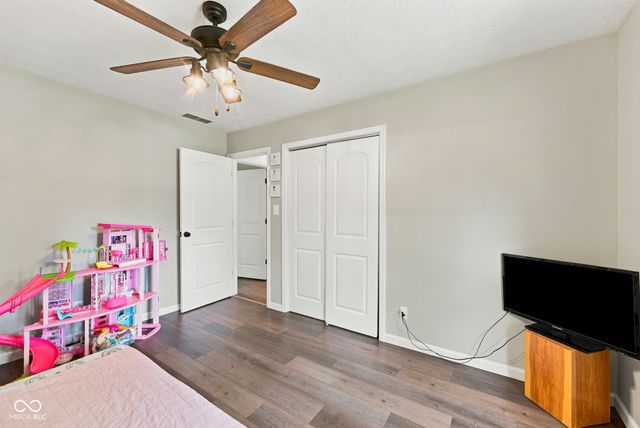 10 Tarry Court, Greenwood, IN 46142