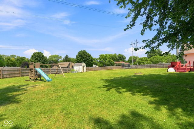 10 Tarry Court, Greenwood, IN 46142