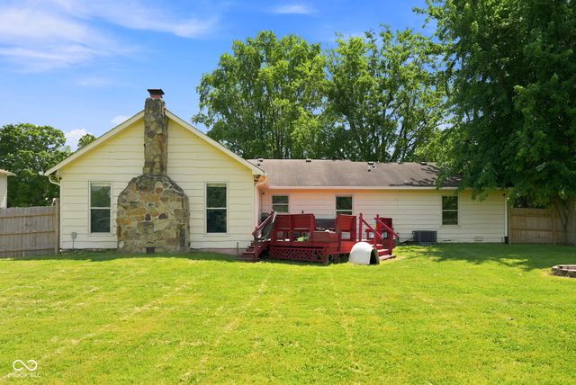 10 Tarry Court, Greenwood, IN 46142