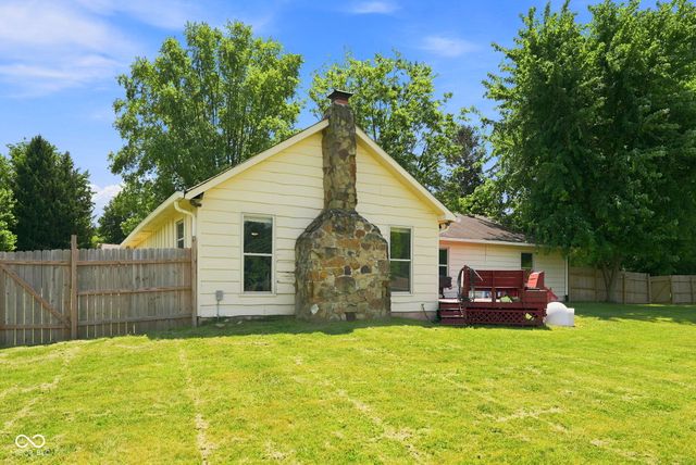 10 Tarry Court, Greenwood, IN 46142